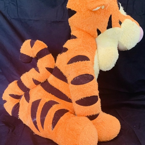 Disney Large Tigger Plush Stuffed Animal Orange Tiger Winnie the Pooh 21" - Picture 2 of 6